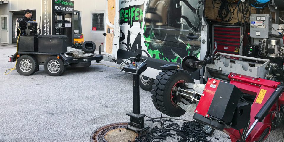 Nachschneiden Industriereifen