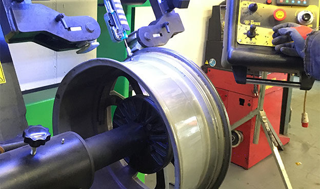 Rundlaufreparatur Reifen Jais